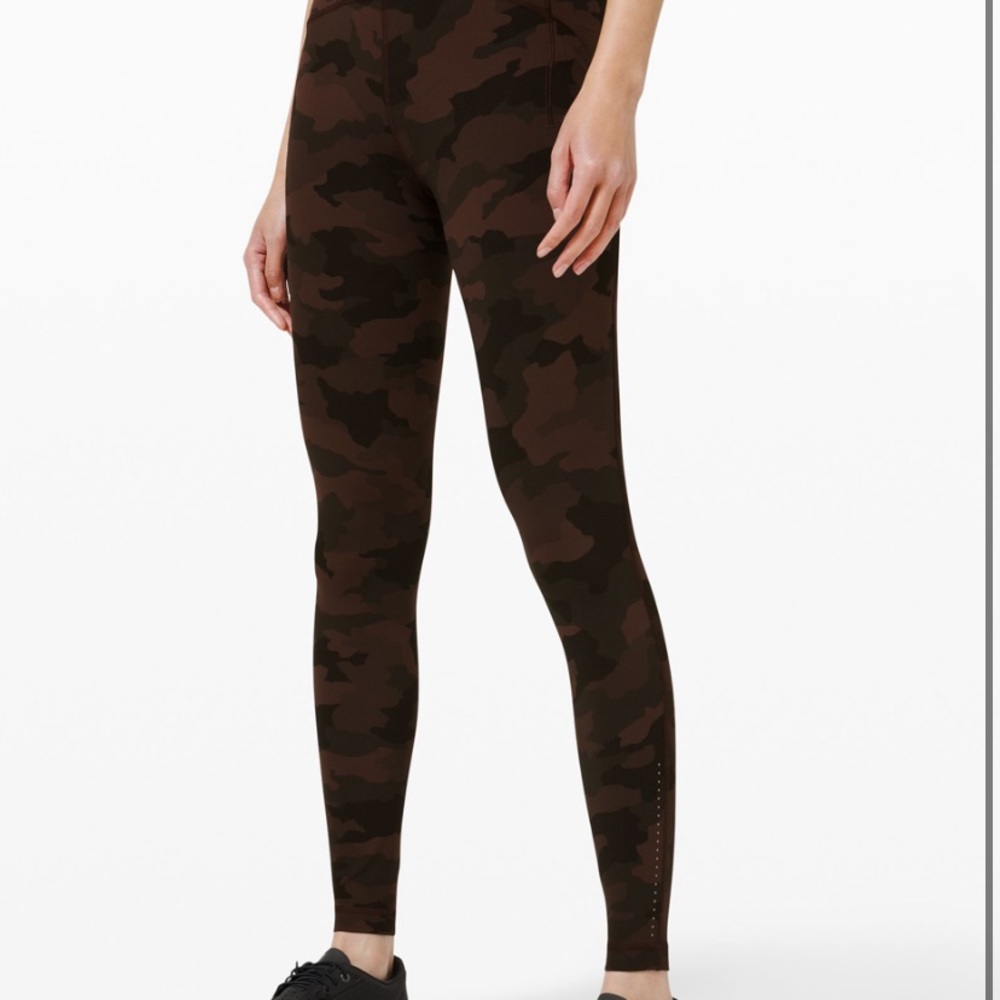 *NWT* Swift Speed High Rise Tight 28”